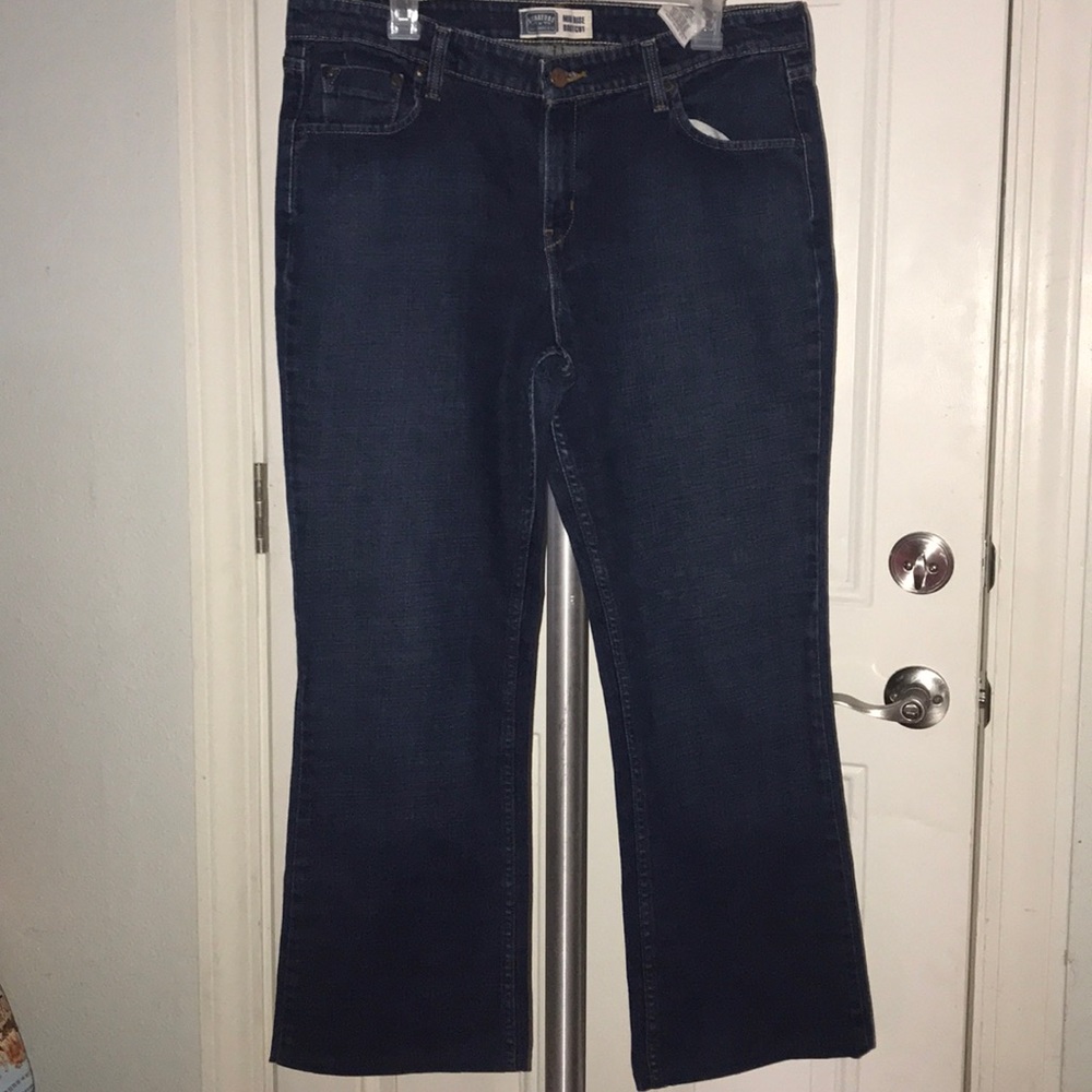 Signature Levi’s Strauss& Co midrise bootcut Jeans